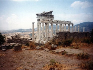 Pergamon_acropolis3